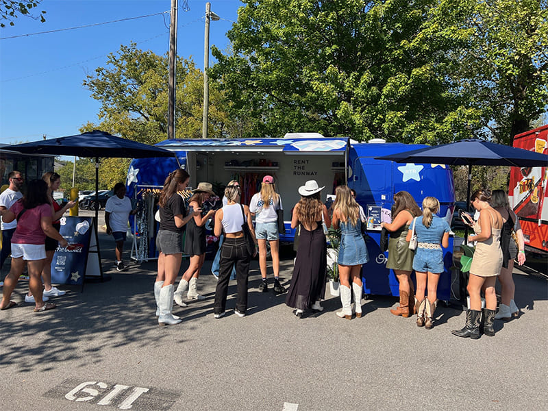 Rent The Runway 2 800x600 (1)